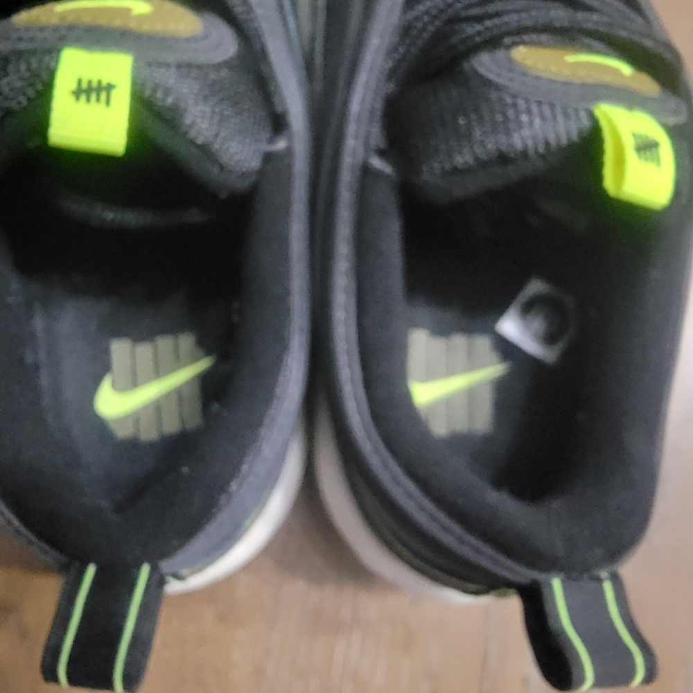 Nike Airmax 97, shoes,used, no box, good condtion, 7 men/8.5 women, black volt - Picture 8 of 8